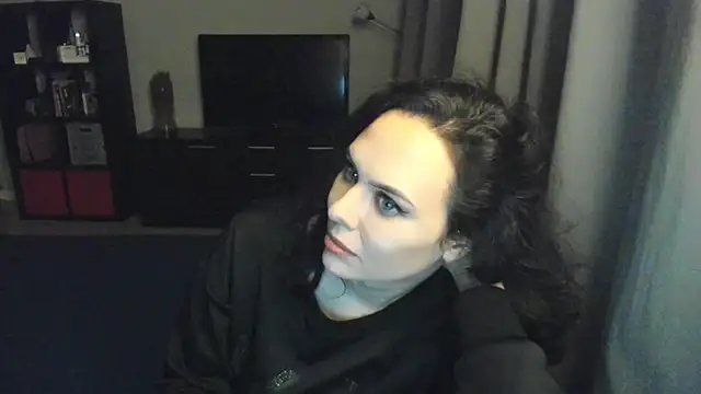 Snapshot of MollyCheiz chatting on 01-27-25, 11:22 MollyCheiz online show from 01-27-25, 11:22