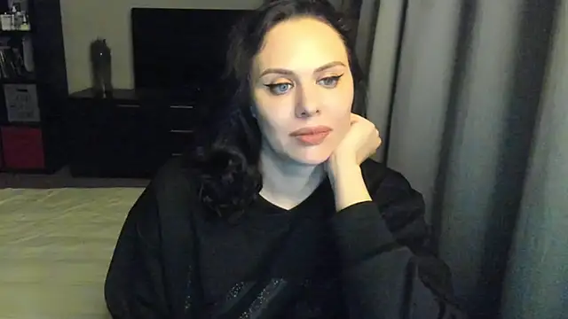 Snapshot of MollyCheiz chatting on 02-06-25, 12:54 MollyCheiz online show from 02-06-25, 12:54