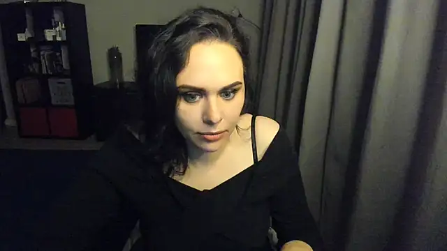 Snapshot of MollyCheiz chatting on 02-11-25, 08:52 MollyCheiz online show from 02-11-25, 08:52