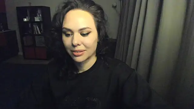 Snapshot of MollyCheiz chatting on 03-21-25, 01:24 MollyCheiz online show from 03-21-25, 01:24