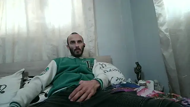 Snapshot of kisandgioni chatting on 01-02-25, 10:05 kisandgioni online show from 01-02-25, 10:05