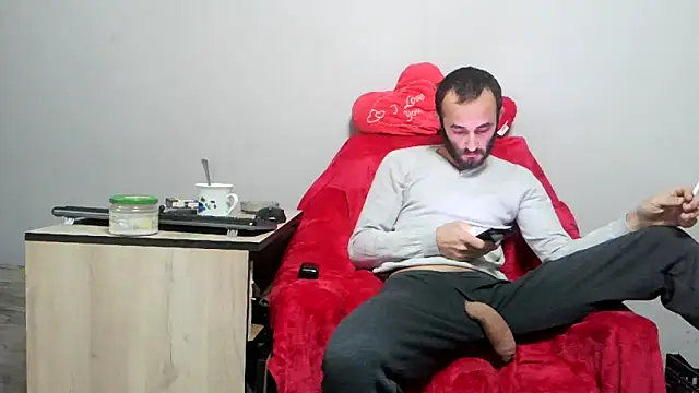 Snapshot of kisandgioni chatting on 02-25-25, 07:36 kisandgioni online show from 02-25-25, 07:36