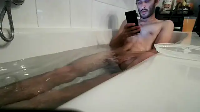 Snapshot of kisandgioni chatting on 09-14-25, 01:32 kisandgioni online show from 09-14-25, 01:32