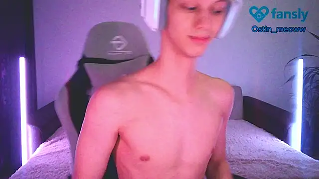 Ostin meow online show from 01-30-25, 01:31