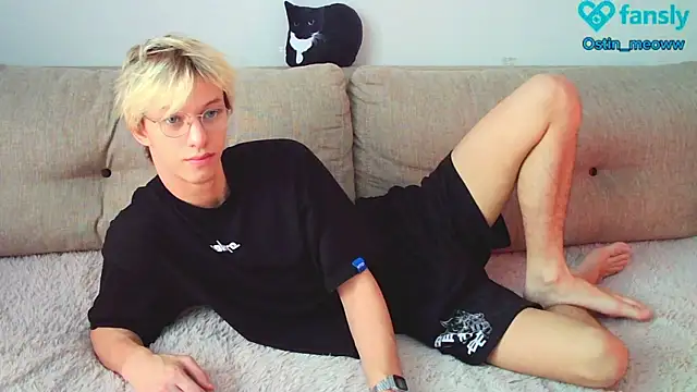 Ostin meow online show from 02-10-25, 07:04