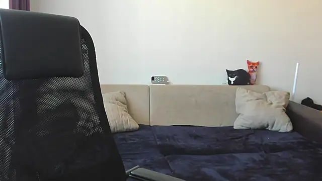 Ostin meow online show from 09-20-25, 04:35