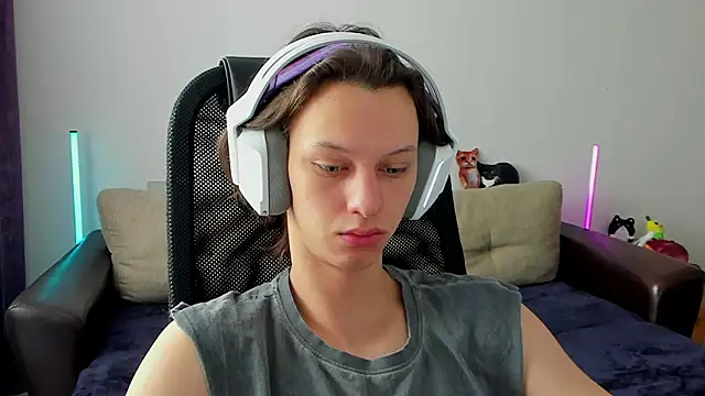 Ostin meow online show from 02-28-26, 07:53