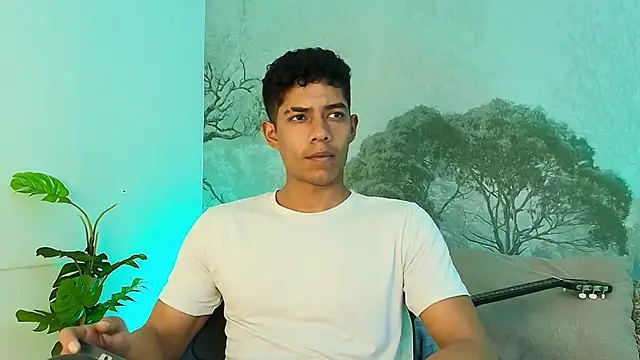 Snapshot of wagz chatting on 05-18-26, 08:03 wagz online show from 05-18-26, 08:03