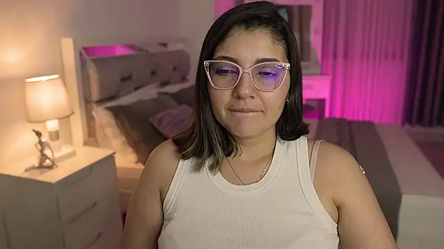 Camilaa bueno online show from 01-14-25, 01:47