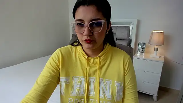 Camilaa bueno online show from 03-15-26, 04:13