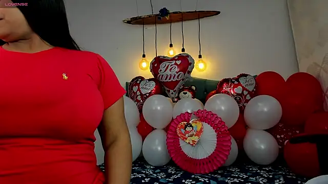 Snapshot of Any_topless chatting on 02-11-25, 02:57 Any topless online show from 02-11-25, 02:57