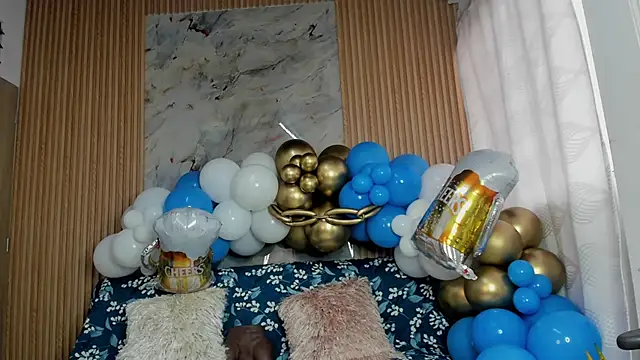 Snapshot of Any_topless chatting on 10-08-25, 11:08 Any topless online show from 10-08-25, 11:08