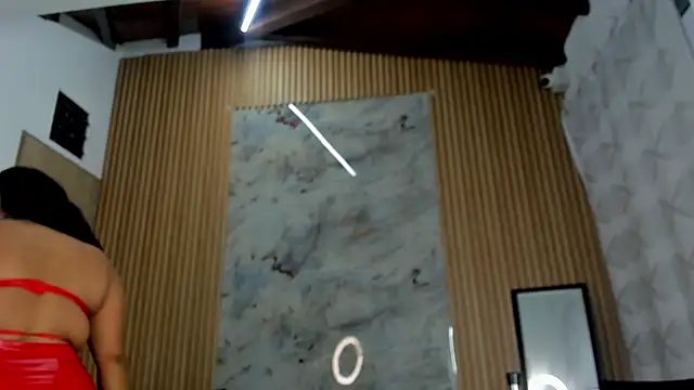 Any topless online show from 04-25-26, 11:02