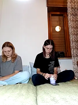 ella grays online show from 10-16-25, 06:20