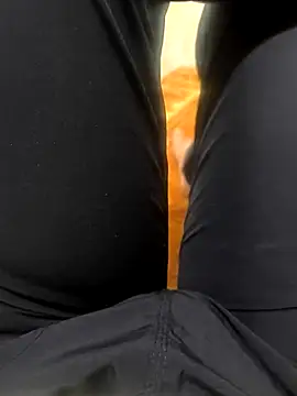 Snapshot of faaseel chatting on 03-08-25, 05:22 faaseel online show from 03-08-25, 05:22