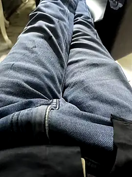 Snapshot of faaseel chatting on 03-09-25, 11:25 faaseel online show from 03-09-25, 11:25