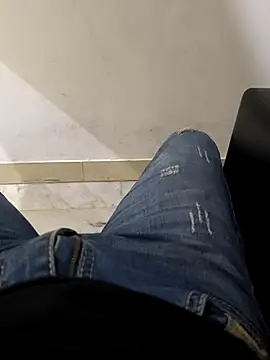 Snapshot of faaseel chatting on 11-03-25, 11:11 faaseel online show from 11-03-25, 11:11