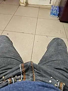 Snapshot of faaseel chatting on 11-21-25, 06:45 faaseel online show from 11-21-25, 06:45