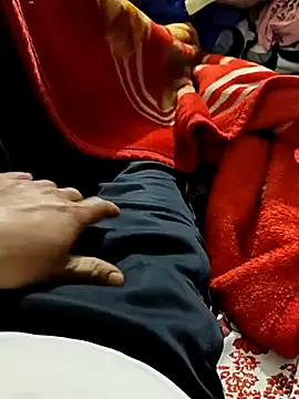 Snapshot of faaseel chatting on 11-25-25, 01:11 faaseel online show from 11-25-25, 01:11