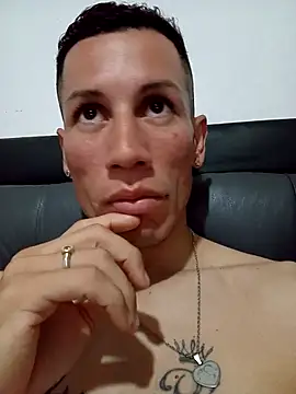 FlacoDani online show from 10-24-25, 03:19