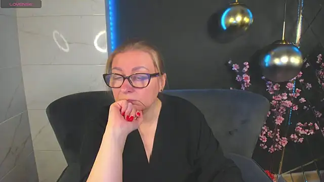 AlexandraKind online show from 01-12-25, 01:48