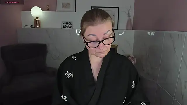 AlexandraKind online show from 01-16-25, 02:41