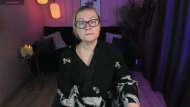 AlexandraKind online show from 01-20-25, 08:40