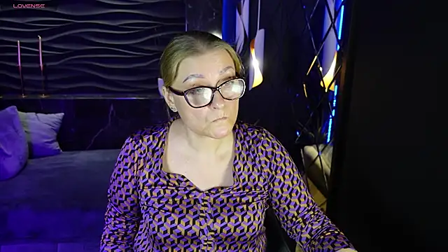 AlexandraKind online show from 02-20-25, 03:01