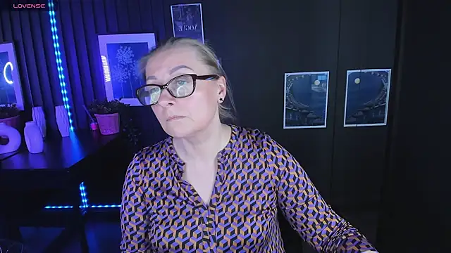 AlexandraKind online show from 02-22-25, 03:01