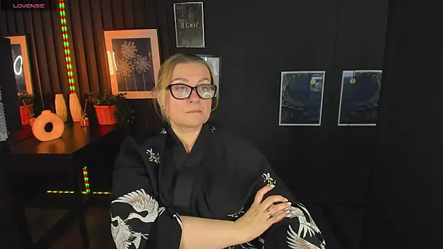 AlexandraKind online show from 03-05-25, 02:46