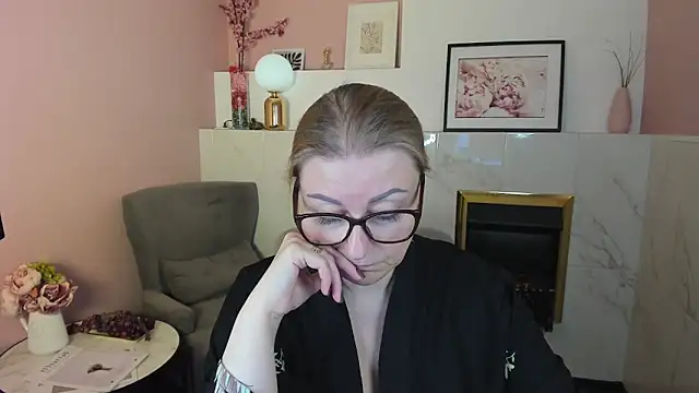 AlexandraKind online show from 03-14-25, 12:29