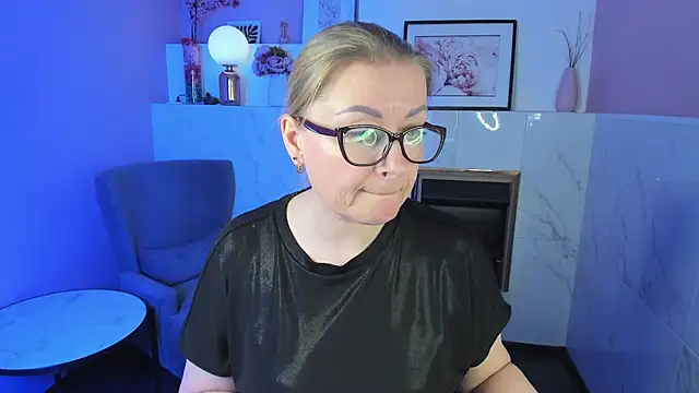 AlexandraKind online show from 03-15-25, 07:59