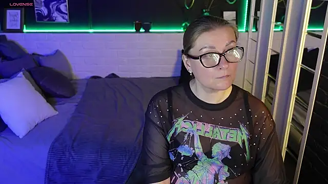 AlexandraKind online show from 03-22-25, 11:09