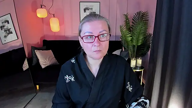 AlexandraKind online show from 09-20-25, 01:45