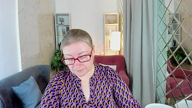 AlexandraKind online show from 10-10-25, 02:05