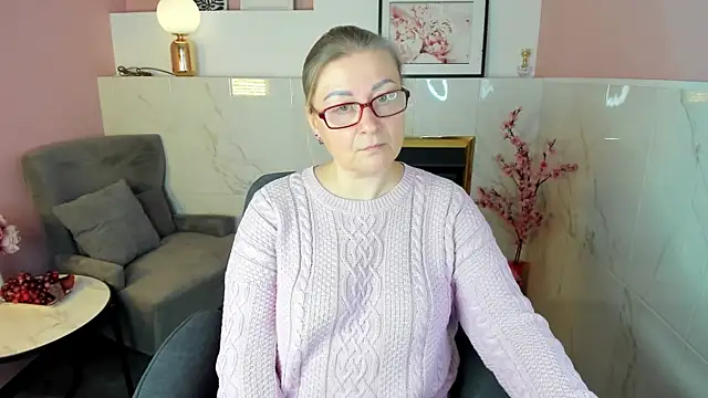 AlexandraKind online show from 11-30-25, 08:46