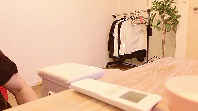 Snapshot of undo-busoku69 chatting on 11-21-25, 06:56 undo-busoku69 online show from 11-21-25, 06:56