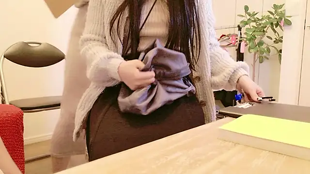 Snapshot of undo-busoku69 chatting on 11-25-25, 05:07 undo-busoku69 online show from 11-25-25, 05:07