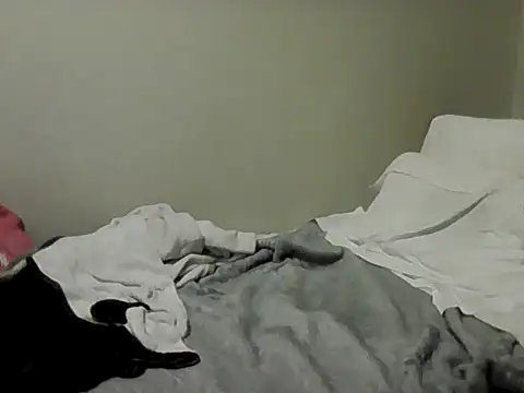 housewife shantie online show from 11-07-25, 01:49