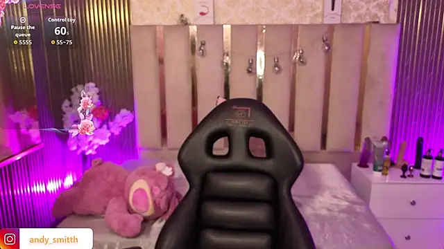 Andy tay1 online show from 11-24-25, 04:34