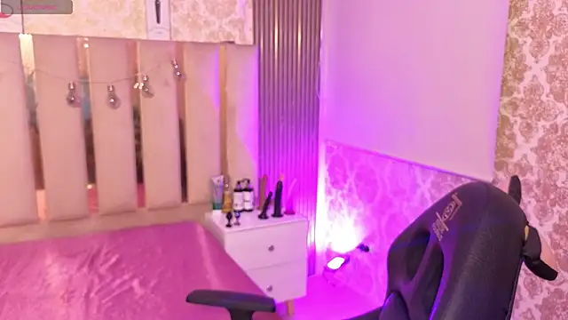 Andy tay1 online show from 11-25-25, 03:39