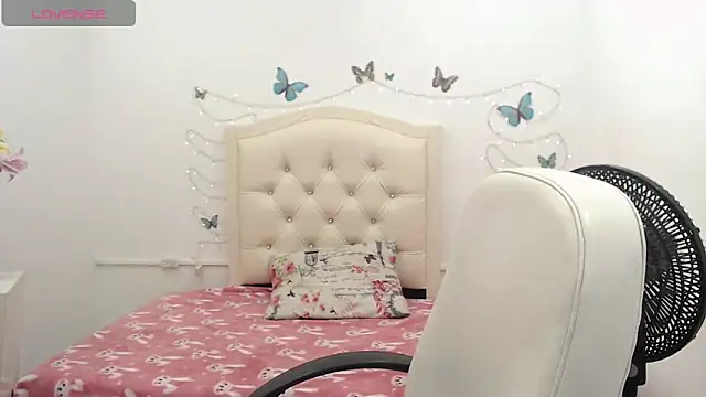 elly willis online show from 12-15-24, 11:09