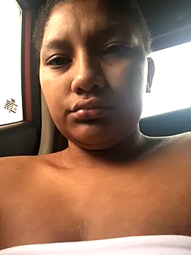 elly willis online show from 10-10-25, 12:04