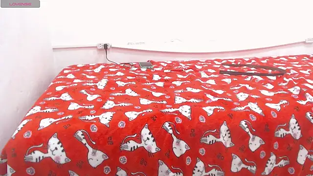 Snapshot of lulu_25_ chatting on 12-16-24, 11:22 lulu 25 online show from 12-16-24, 11:22