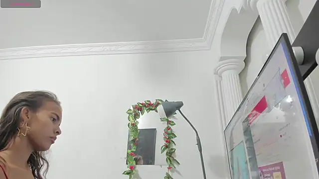 Snapshot of lulu_25_ chatting on 01-13-25, 01:02 lulu 25 online show from 01-13-25, 01:02