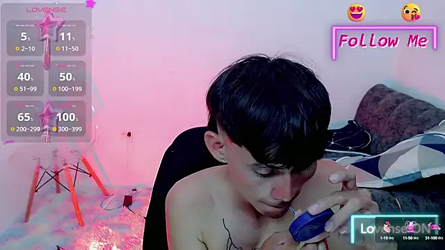 tanjiro cute online show from 01-21-25, 09:57