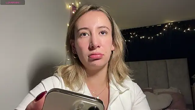 Gabby cruz  online show from 01-08-25, 04:34