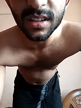 Snapshot of Vignesh3246 chatting on 12-18-25, 10:10 Vignesh3246 online show from 12-18-25, 10:10