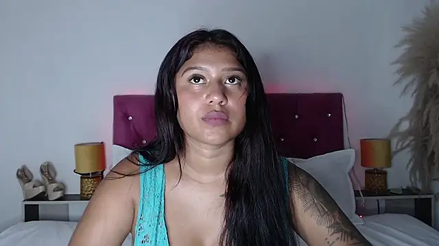 Snapshot of alinakiss chatting on 02-04-25, 05:42 alinakiss online show from 02-04-25, 05:42