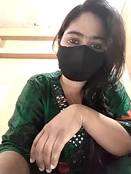 Magical Girl- online show from 12-16-25, 04:06